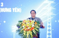 Thủ tướng Phạm Minh Chính dự và phát biểu tại lễ khánh thành Dự án đường dây 500 kV mạch 3 từ Quảng Trạch (Quảng Bình) đến Phố Nối (Hưng Yên) - Ảnh: VGP/Nhật Bắc