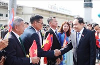 Chủ tịch Quốc hội Trần Thanh Mẫn đến Viêng Chăn, bắt đầu thăm chính thức Lào và tham dự Đại hội đồng AIPA-45