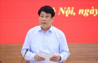 Đồng chí Lương Cường, Ủy viên Bộ Chính trị, Thường trực Ban Bí thư phát biểu chỉ đạo tại buổi làm việc. Ảnh: Văn Điệp/TTXVN