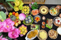 Mâm cỗ mùa Vu lan của chị Biên Thùy (Hà Nội) với những món ăn quen thuộc nhưng được chế biến và bài trí vô cùng bắt mắt.