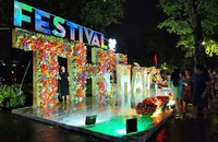 Festival Thu Hà Nội là một sản phẩm du lịch độc đáo, hấp dẫn, thu hút du khách đến tham dự. (Ảnh: PV)
