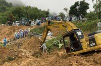Lực lượng chức năng khẩn trương tìm kiếm nạn nhân mất tích (Ảnh: Công an Hà Giang)