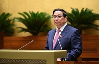 Thủ tướng Phạm Minh Chính trình bày báo cáo tại phiên họp.