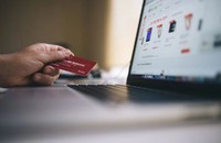 Những năm gần đây, nhiều cuộc bán mua thông tin cá nhân diễn ra công khai, tràn lan trên các trang mạng. (Ảnh minh họa. Nguồn ảnh: mic.gov.vn)