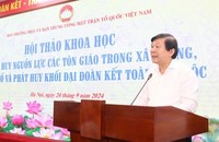Ông Nguyễn Hữu Dũng, Phó Chủ tịch UBTƯ MTTQ Việt Nam phát biểu tại Hội thảo. Ảnh: Hương Diệp