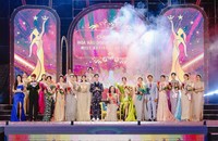 Các thí sinh đêm chung kết Hoa hậu Doanh nhân Hòa bình 2024.