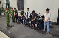 Nhóm đối tượng tại cơ quan công an