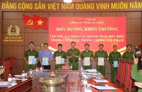 Khen thưởng lực lượng công an phá 2 vụ trọng án ở Lai Châu