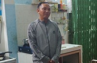 Bị can Quyền nghe đọc lệnh bắt tạm giam.