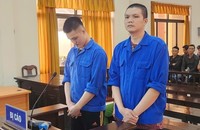 02 bị cáo Thịnh và Mây (từ phải sang).