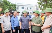 Phó Thủ tướng Trần Hồng Hà dẫn đầu đoàn kiểm tra tình hình lũ tại Nam Định