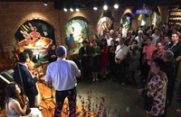 Mô hình cá sạch và “ngoại giao nhân dân“