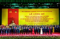 Trưởng Ban Tổ chức Trung ương trao Quyết định của Bộ Chính trị về thành lập Đảng bộ tỉnh Ninh Bình nhiệm kỳ 2020-2025.