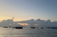 Bình minh trên biển Trà Cổ. Ảnh. Quang Hà