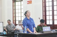 Bị cáo Lê Thị Nữ tại phiên toà.