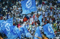 Cổ động viên Nam Định đang háo hức chờ đón chức vô địch V.League tiếp theo (Ảnh: TXNĐ)