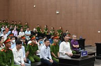 Các bị cáo tại tòa.