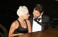 Lady Gaga thừa nhận "dàn dựng" màn diễn tình cảm với Bradley Cooper