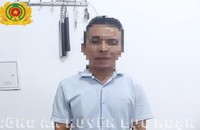 Đối tượng La Văn Hương tại cơ quan Công an (Ảnh CAH Lục Ngạn).