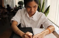 Một thế giới khác sẽ mở ra khi ta nhắm mắt lại