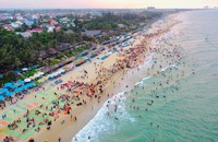 Du lịch miền Trung sôi động dịp lễ 30/4 - 1/5