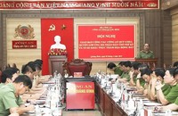 Đại tá Nguyễn Hữu Hợp, Giám đốc Công an tỉnh phát biểu chỉ đạo tại hội nghị.