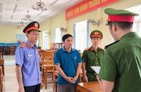 Trần Văn Năm bị khởi tố, bắt tạm giam 4 tháng về hành vi “Tham ô tài sản”.
