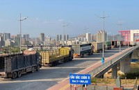 Cửa khẩu cầu Bắc Luân 2.