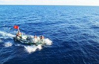 Những chuyến đò trên biển Trường Sa.