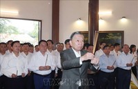 Tổng Bí thư Tô Lâm dâng hương tưởng niệm Cụ Phó bảng Nguyễn Sinh Sắc