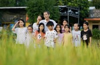 Người cha của hơn 200 em nhỏ mồ côi tại Quảng Nam. (Ảnh trong bài: VTV)