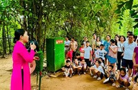 Kết nối các tour du lịch theo bước chân của Chủ tịch Hồ Chí Minh với các trường học mang lại hoạt động ý nghĩa, bổ ích cho các em. (Nguồn: Báo Bình Thuận)