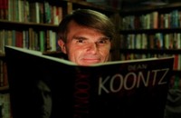 Cuốn tiểu thuyết của Dean Koontz đầy nắng Đôi mắt của bóng tối.
