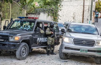 Cảnh sát gác bên ngoài dinh thự Tổng thống Haiti Jovenel Moise ở Port-au-Prince, ngày 15/7.