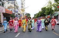 Đặc sắc lễ hội đường phố 'Vĩnh Long - Sắc màu hội tụ - Khát vọng vươn xa'