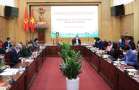 Quang cảnh buổi làm việc sáng 1/11.