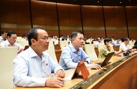 Các đại biểu dự phiên họp chiều 24/6. (Ảnh: Cổng TTĐTQH)