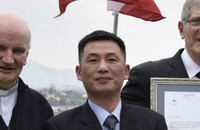 Ông Jo Song Gil (ở giữa).