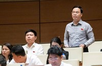 Đại biểu Trần Văn Khải phát biểu tại phiên họp. Ảnh: Quochoi.vn