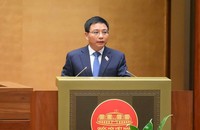 Bộ trưởng Bộ Tài Chính Nguyễn Văn Thắng trả lời chất vấn tại phiên họp.
