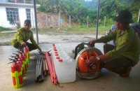 Cán bộ Hạt kiểm lâm Bạch Mã luôn sẵn sàng đảm bảo công tác chữa cháy rừng.