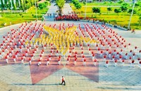 Đồng diễn, diễu hành xe đạp tại Biên Hòa kỷ niệm 49 năm Giải phóng miền Nam