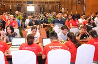 Các tình nguyện viên tham gia hiến máu