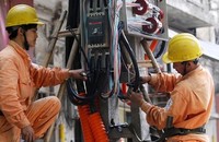 Bộ Công Thương đề xuất giá bán lẻ điện một giá bên cạnh phương án tính giá 5 bậc thang để thuận tiện cho khách hàng điện sinh hoạt tự chọn lựa.