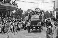 Ngày Giải phóng Thủ đô 10/10/1954. (Ảnh: TTXVN)