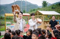Ca sĩ Tùng Dương nhắn nhủ: "Cuộc đời của mình hãy tự vẽ giấc mơ" (ảnh H.S)