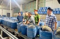 Phát hiện cơ sở sản xuất gần 350 tấn giá đỗ sử dụng chất độc hại ở Lào Cai