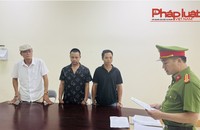 Khởi tố 4 đối tượng về hành vi 'Vi phạm các quy định về quản lý, khai thác, bảo vệ rừng và lâm sản'
