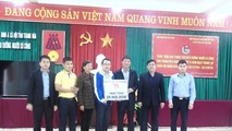 Đoàn thanh niên Bộ Tư pháp thăm và tặng quà tại trung tâm điều dưỡng người có công tỉnh Thanh Hóa