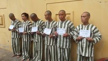 Nhóm đối tượng công nhân ăn trộm vải